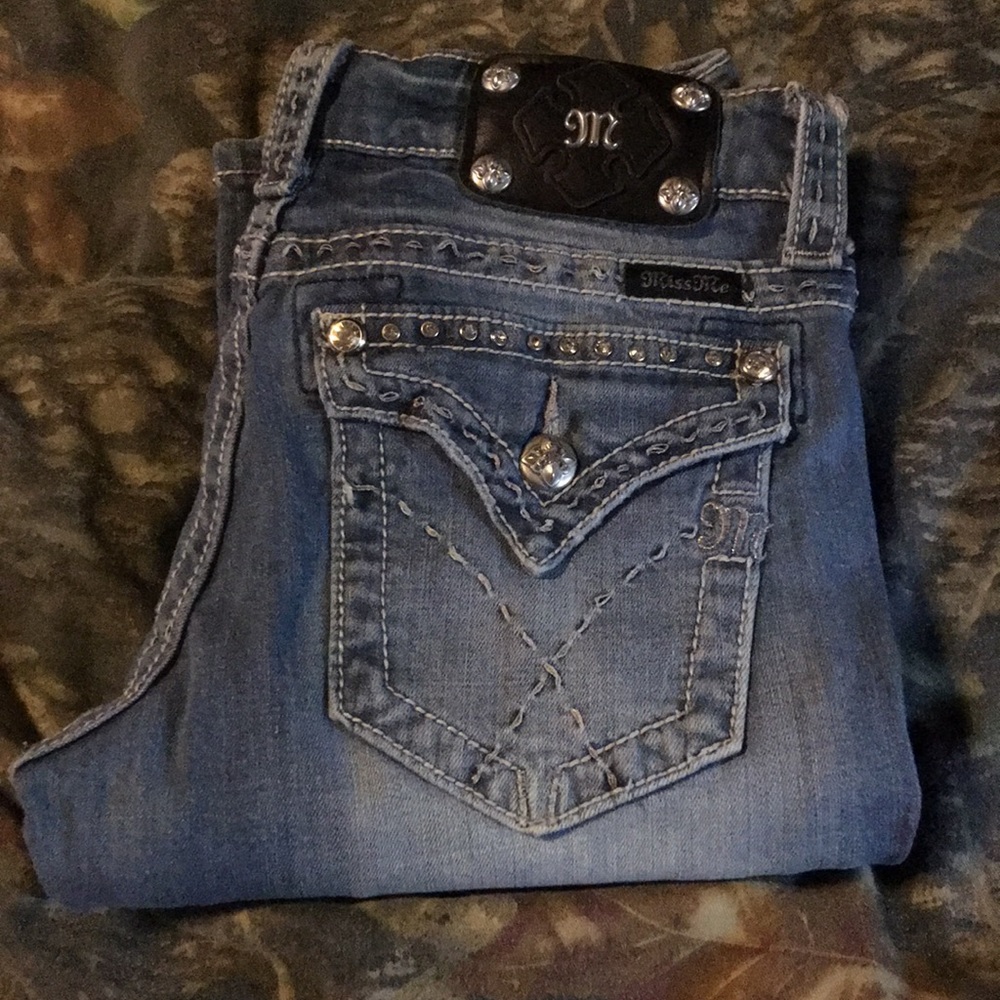 Like new Miss Me Bootcut Jeans